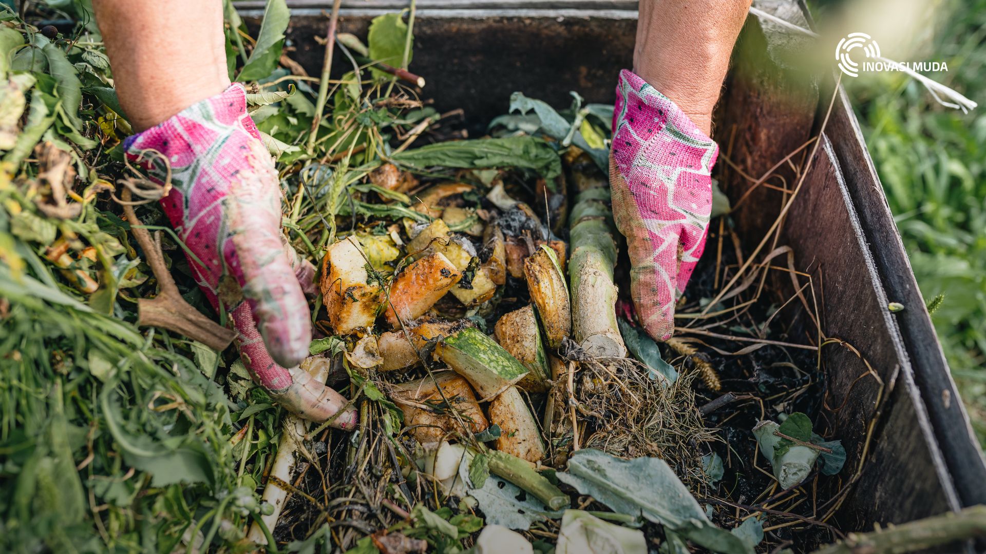Program STG (Sampah Tidak Gratis): Sebagai Strategi Menuju Generasi Indonesia Emas yang Berkelanjutan (Green Jobs for Green Indonesia)